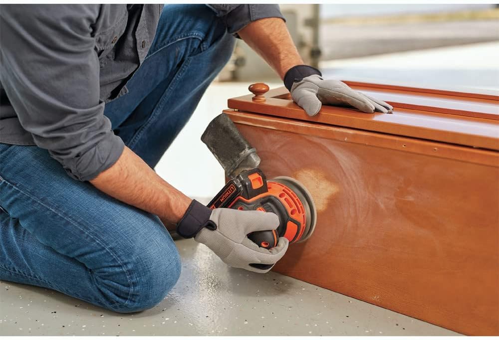 BLACK+DECKER 20V MAX Orbital Sander, Cordless, 12,000 OPM, 2 Sandpaper Sheets, Battery and Charger Included (BDCRO20C) - Image 8