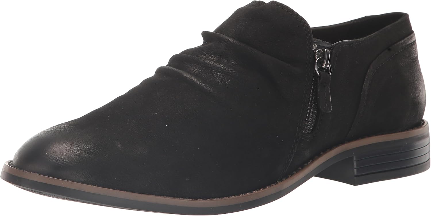 Clarks Women's Camzin Pace Oxford - Image 2
