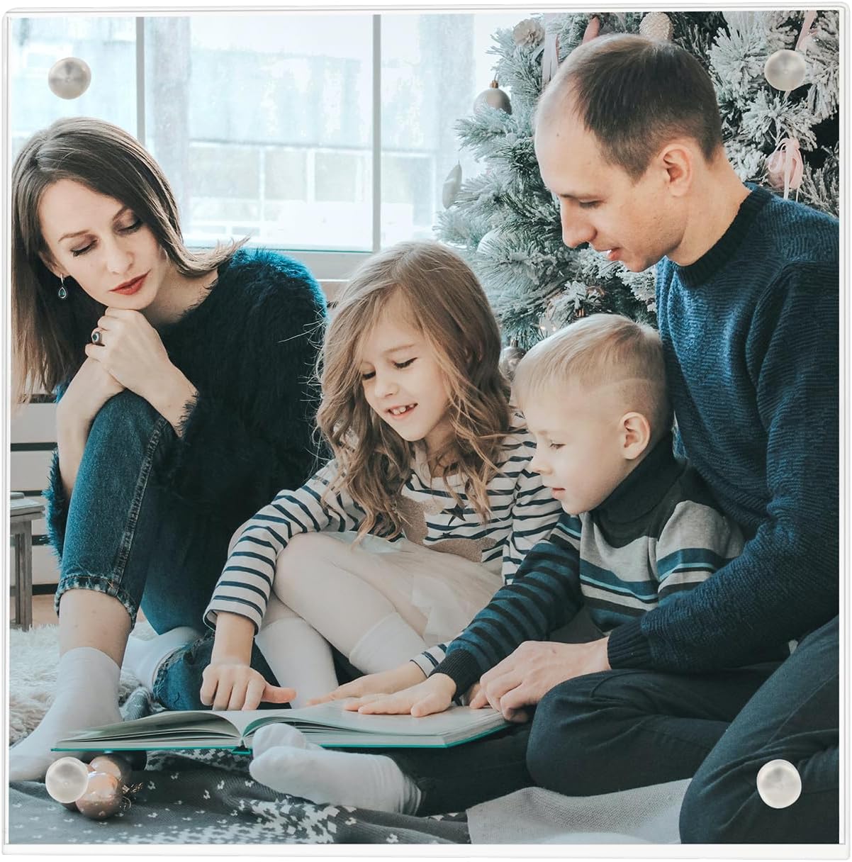 ECOSEAO Minimalist Picture Frame Acrylic Glass Photo Frame with Desktop Display Horizontally or Vertically (Transparent, 6X6) - Image 2