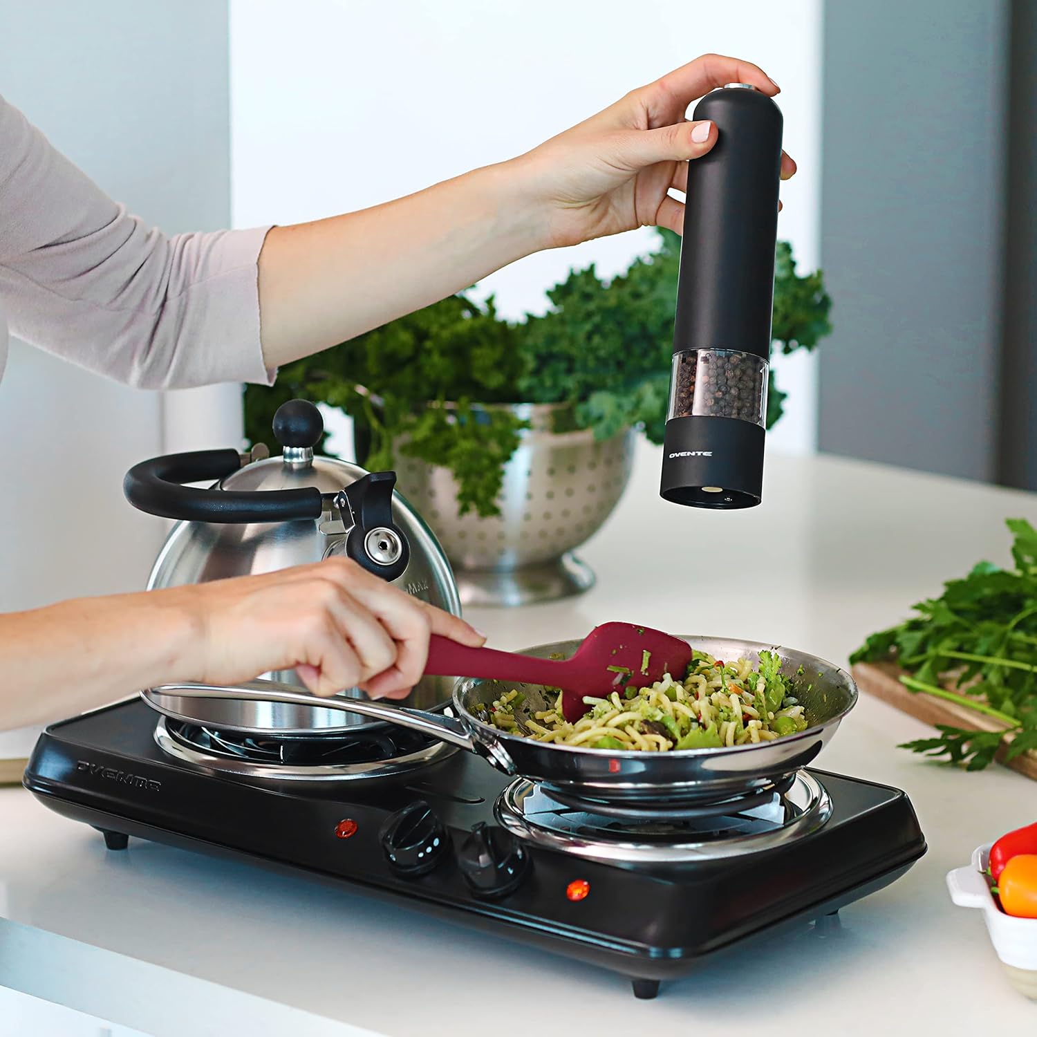 OVENTE Electric Countertop Double Burner, 1700W Cooktop with 6" and 5.75" Stainless Steel Coil Hot Plates, 5 Level Temperature Control, Indicator Lights and Easy to Clean Cooking Stove, Black BGC102B - Image 8