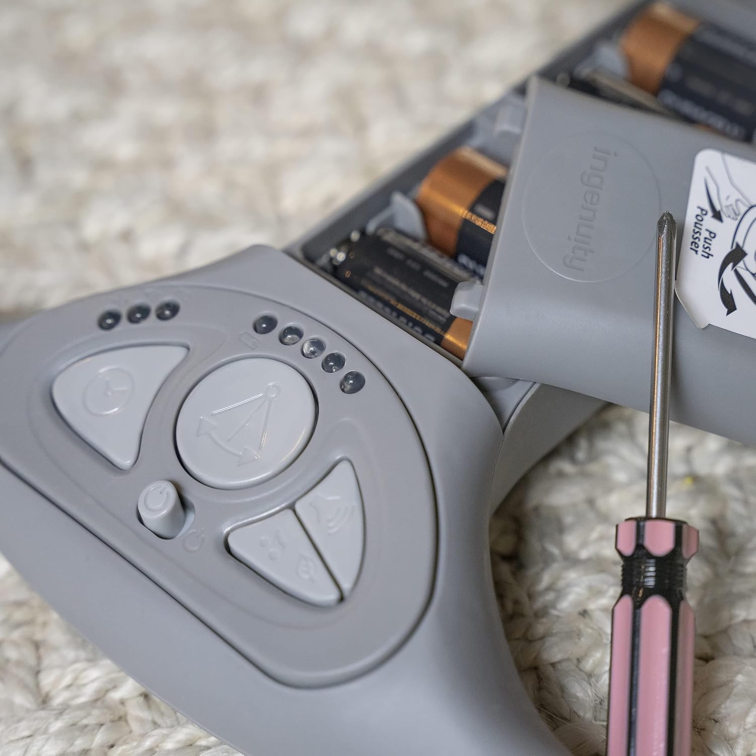 Ingenuity Swing 'n Go Deluxe 5-Speed Baby Swing with Cushioned Harness - Foldable, Portable, 2 Plush Toys & Sounds, 0-9 Months 6-20 lbs (Bella Teddy) - Image 7