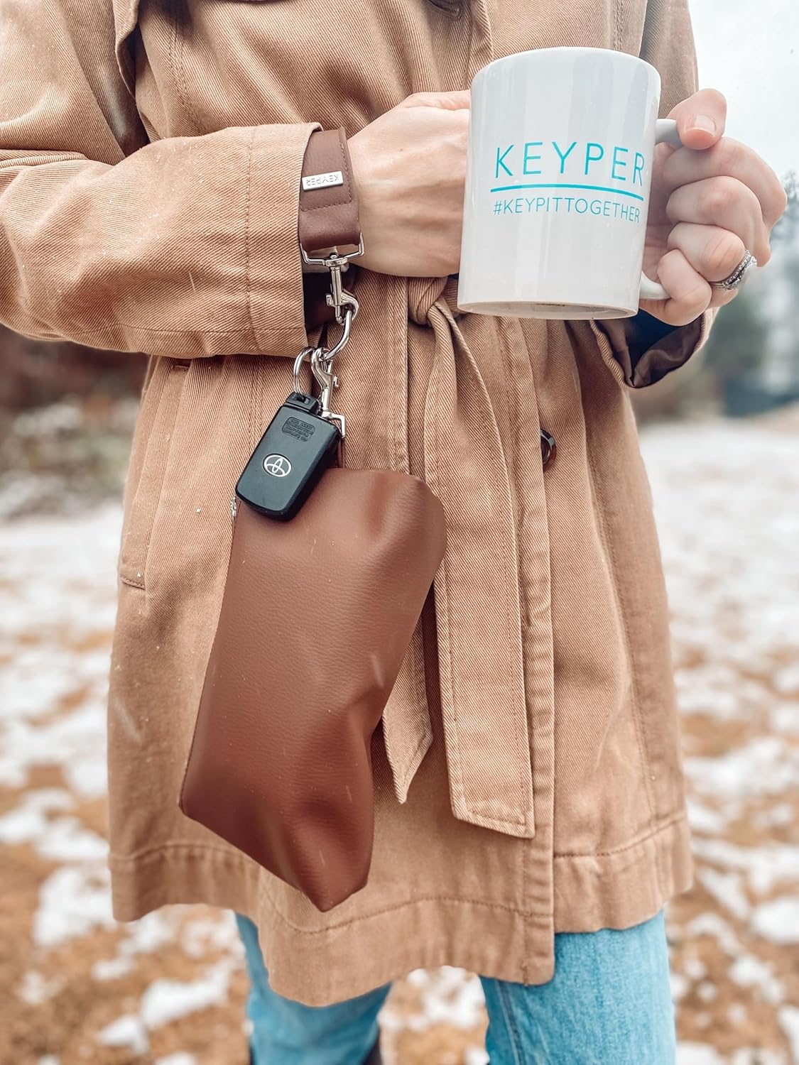 2-Piece Luxe Wristlet Set (IT Bag and a Key Ring Bracelet) Vegan Leather Classic Clutch Luxury Purse for Women - Image 8