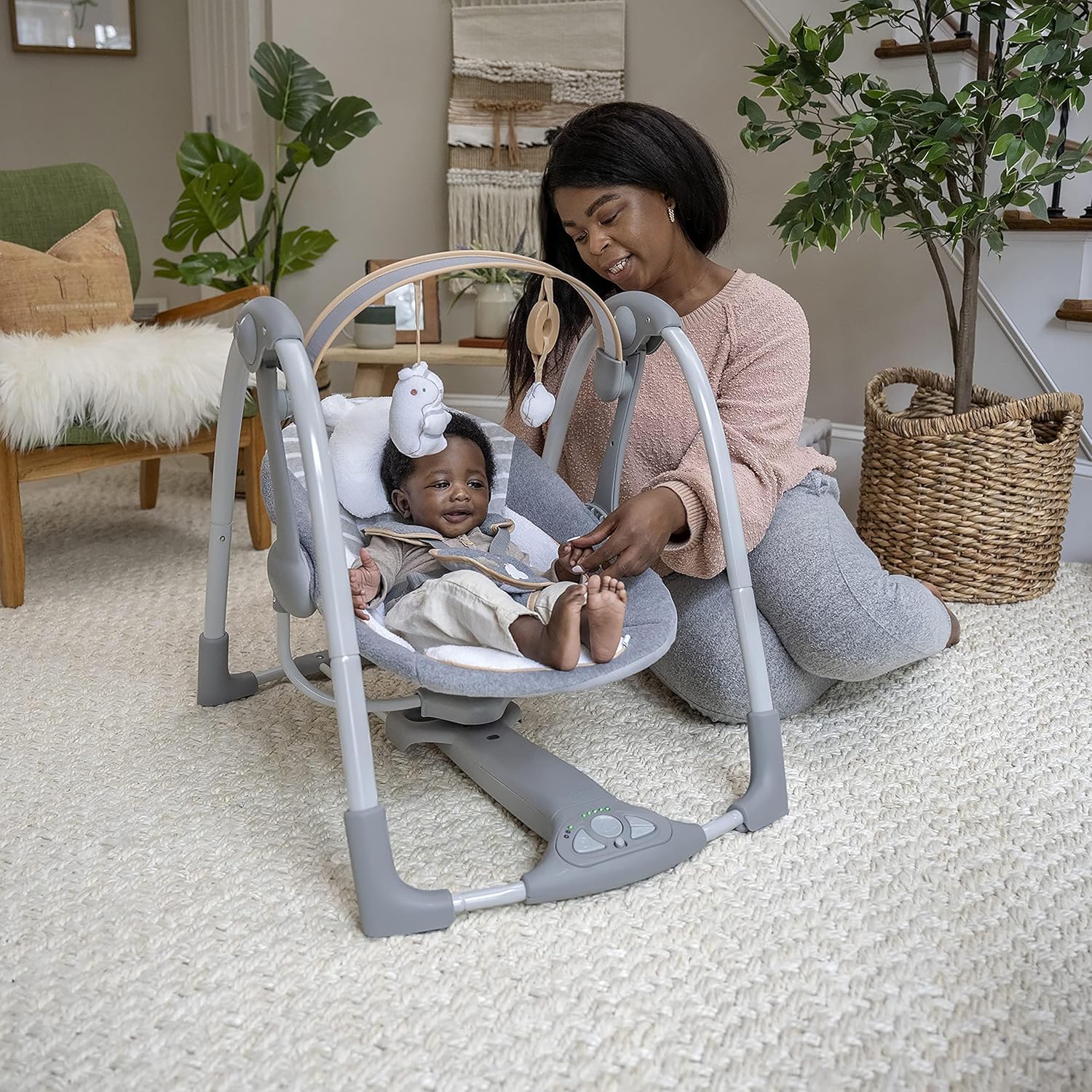 Ingenuity Swing 'n Go Deluxe 5-Speed Baby Swing with Cushioned Harness - Foldable, Portable, 2 Plush Toys & Sounds, 0-9 Months 6-20 lbs (Bella Teddy) - Image 4